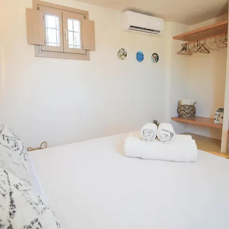 4twaves House - Beachfront In Agios Ioannis Casa vacanze Agios Ioannis (Tinos)