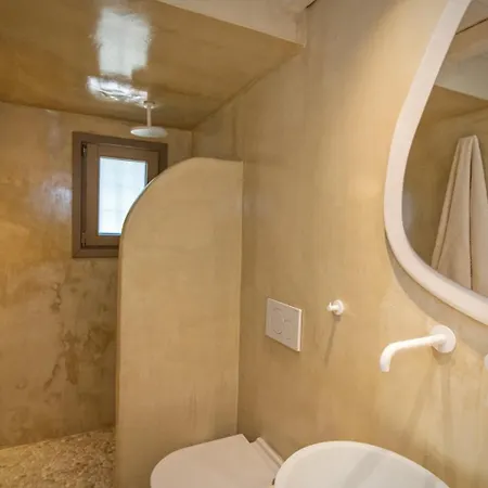 4twaves House - Beachfront In Agios Ioannis アギオス・イオアニス